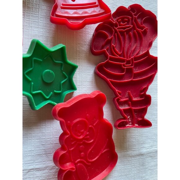 Vintage Christmas Thanksgiving Easter Holiday Cookie Cutter Set Plastic - Picture 16 of 16